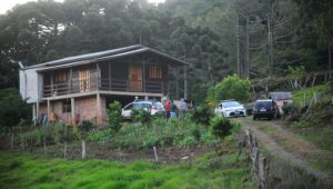 Propriedade rural onde ocorreu o crime fica na localidade de Cerro da Glória, interior de Caxias